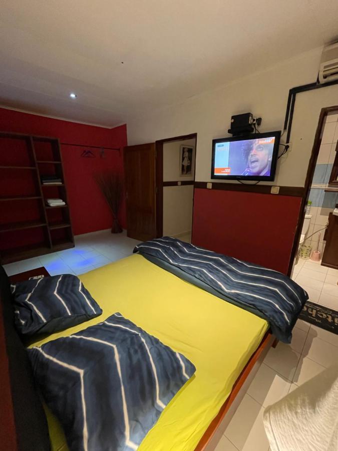 Homestay Studio Yaounde Bagian luar foto